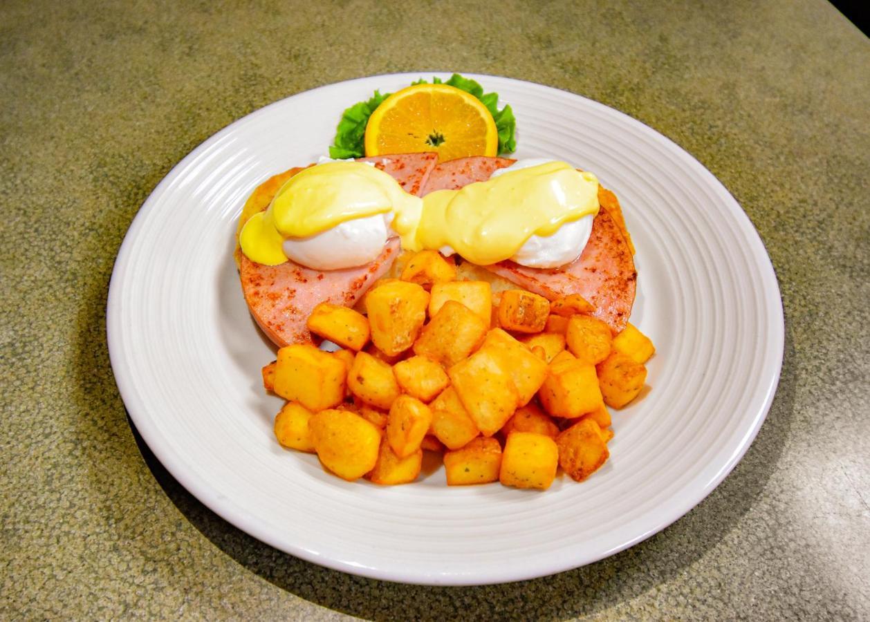 Canad Inns Destination Centre Club Regent Casino Hotel Winnipeg Zewnętrze zdjęcie