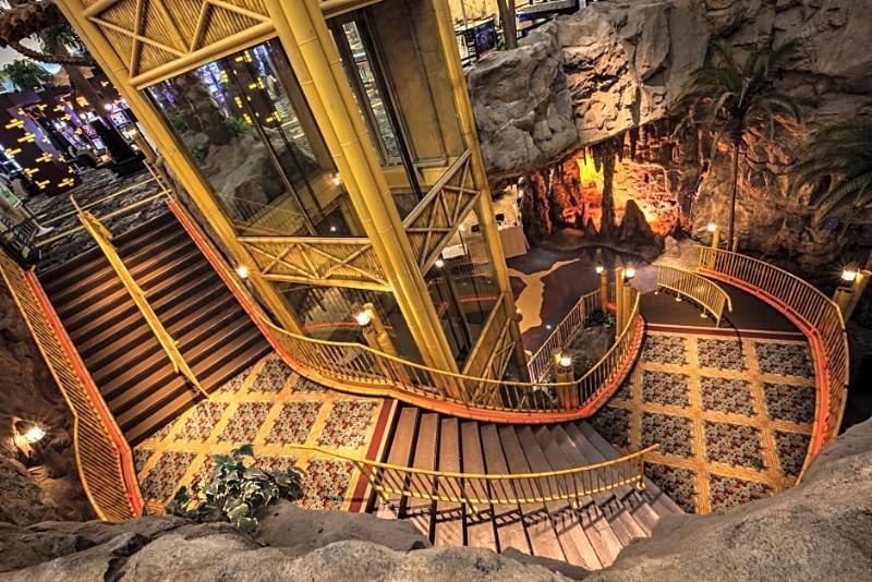 Canad Inns Destination Centre Club Regent Casino Hotel Winnipeg Zewnętrze zdjęcie
